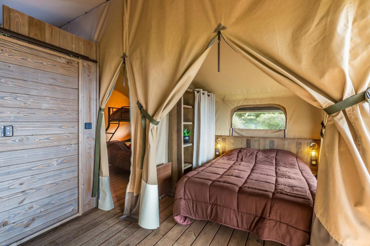 אובן Camping Du Garlaban מראה חיצוני תמונה