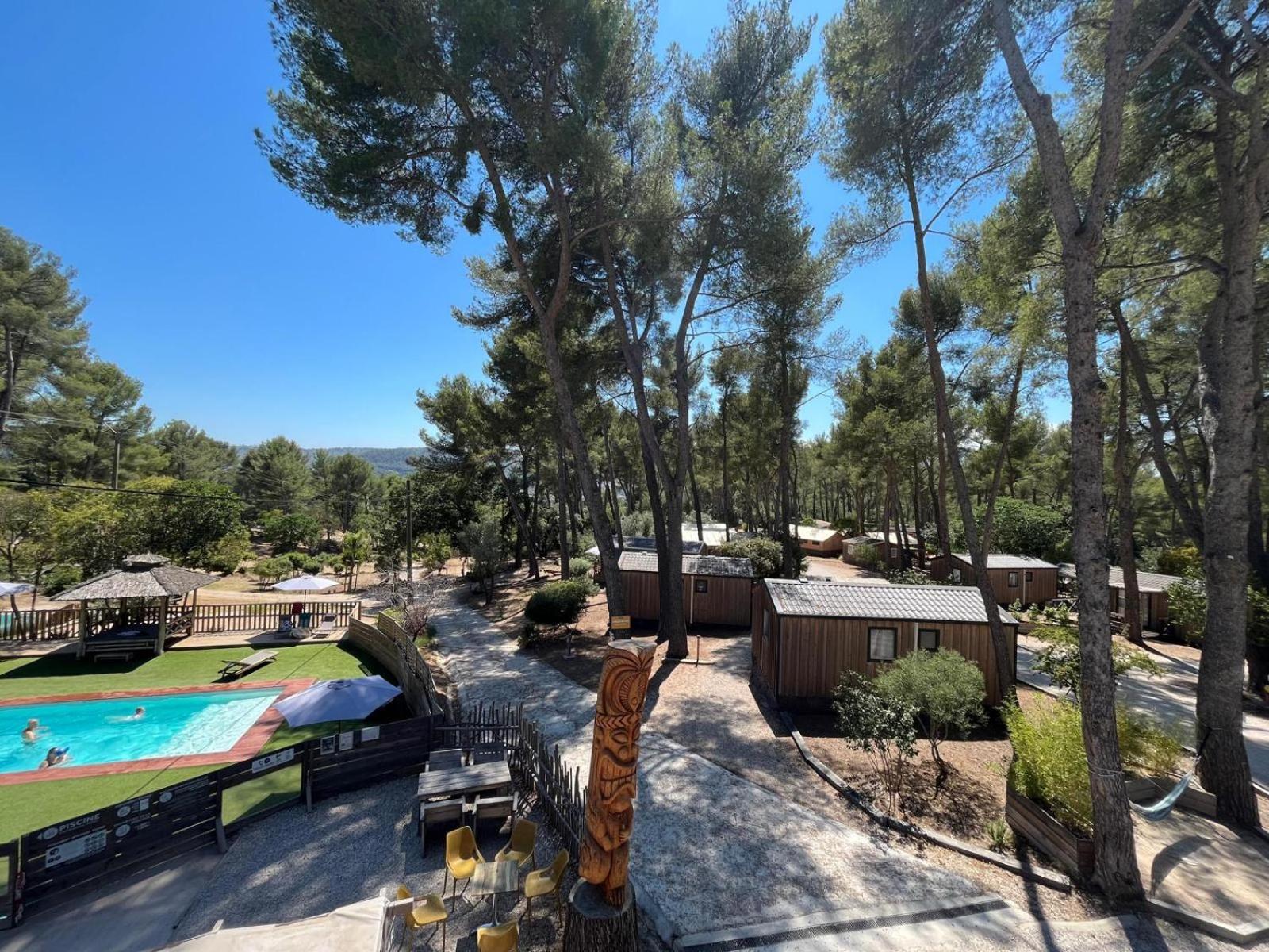 אובן Camping Du Garlaban מראה חיצוני תמונה