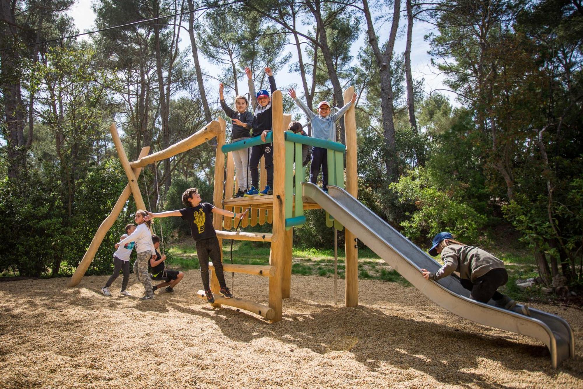 אובן Camping Du Garlaban מראה חיצוני תמונה