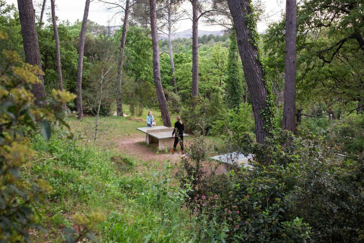 אובן Camping Du Garlaban מראה חיצוני תמונה